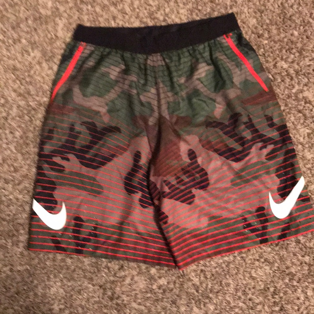 🔻BRAND NEW🔻Medium Nike shorts!